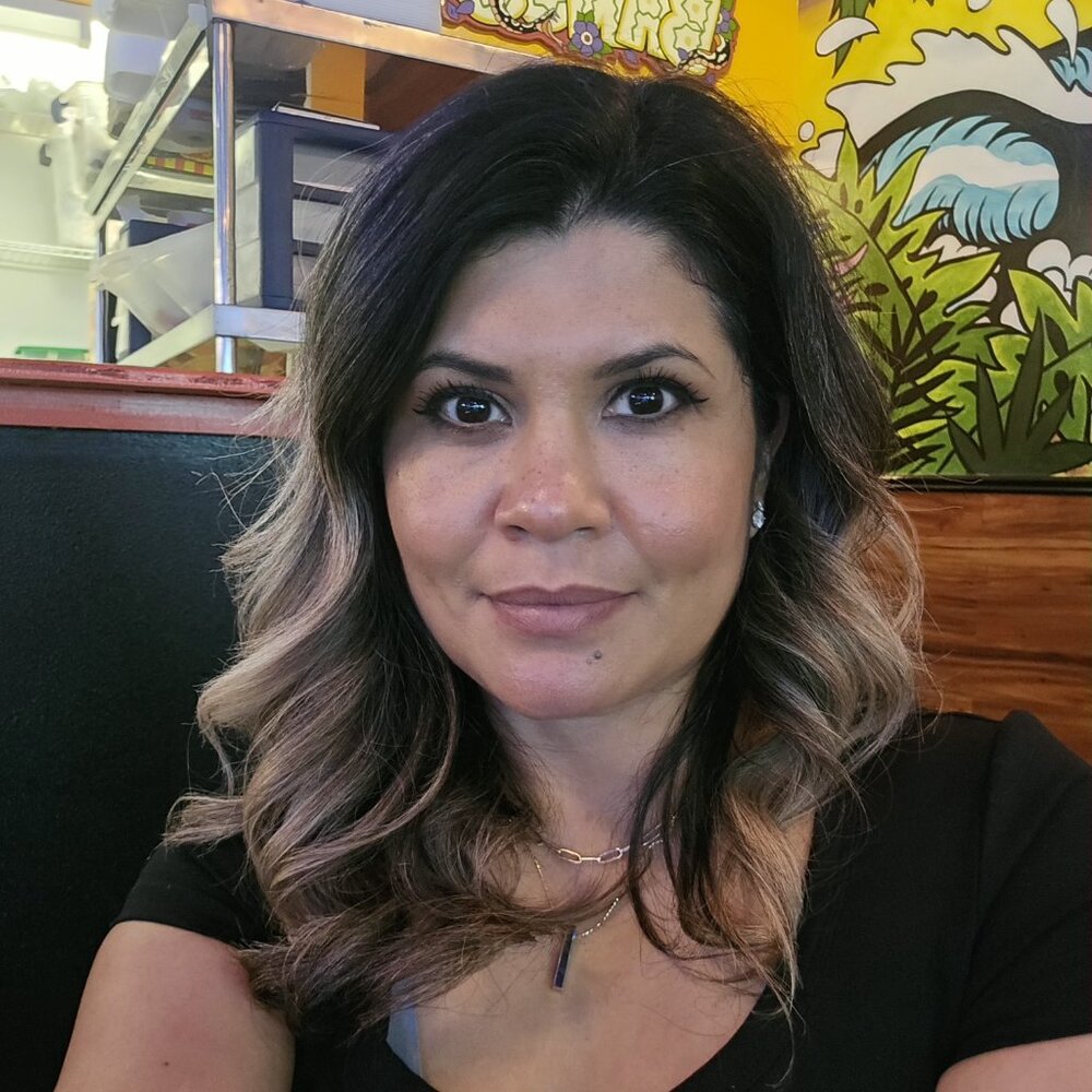 Meet your Posher, Adrianna